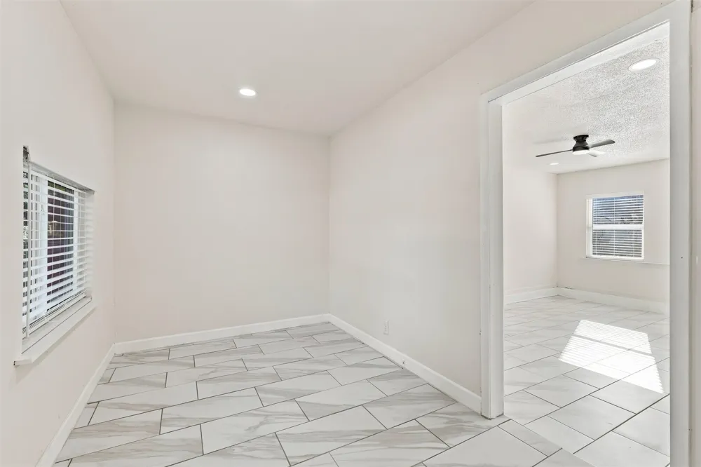 12241 Oberlin Drive Dallas, TX 75243