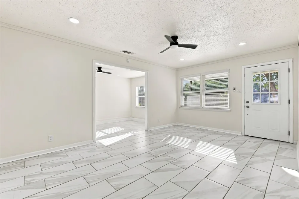 12241 Oberlin Drive Dallas, TX 75243