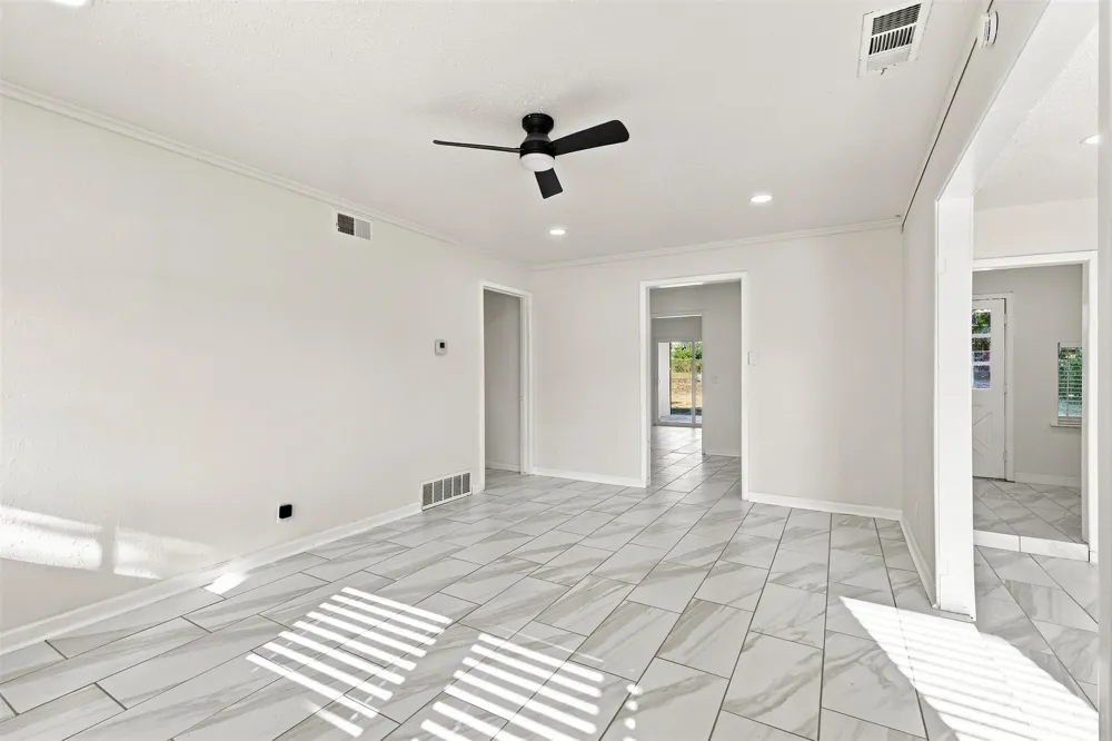 12241 Oberlin Drive Dallas, TX 75243