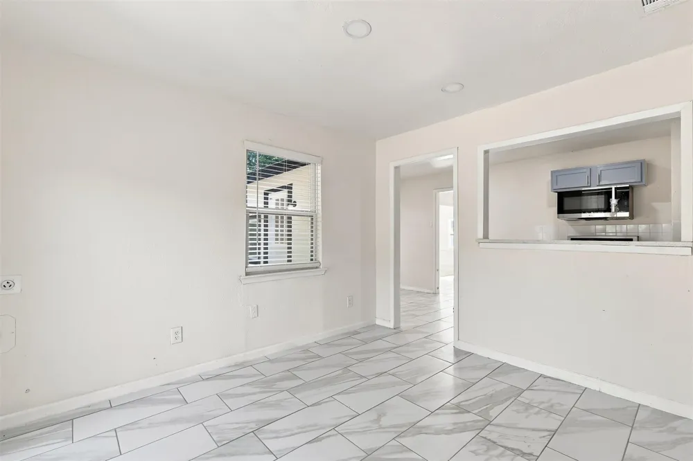 12241 Oberlin Drive Dallas, TX 75243