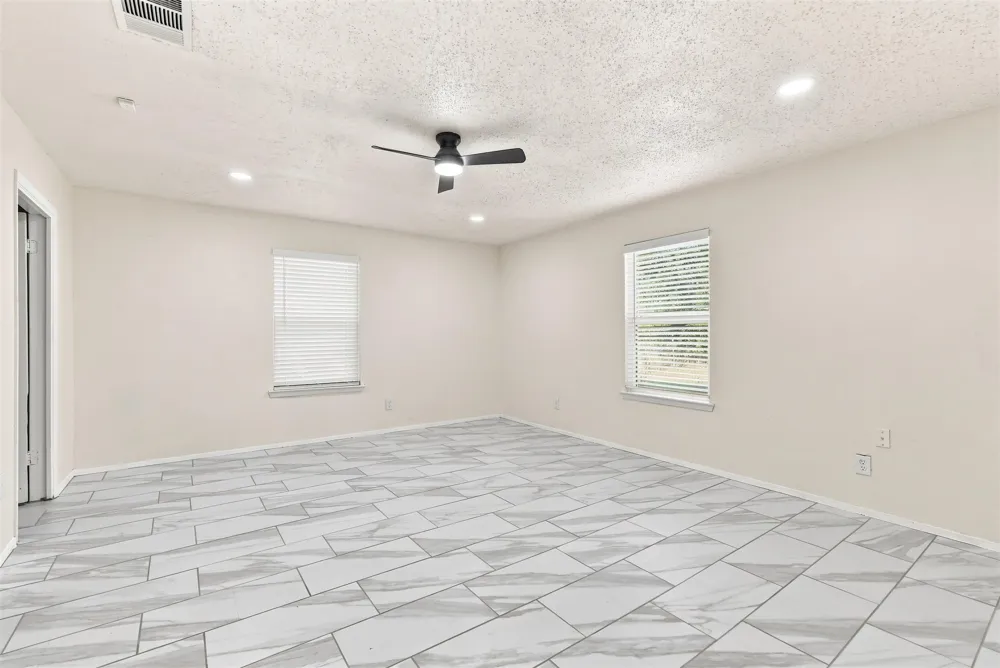 12241 Oberlin Drive Dallas, TX 75243