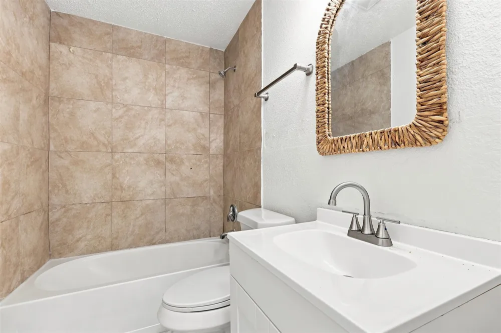 12241 Oberlin Drive Dallas, TX 75243