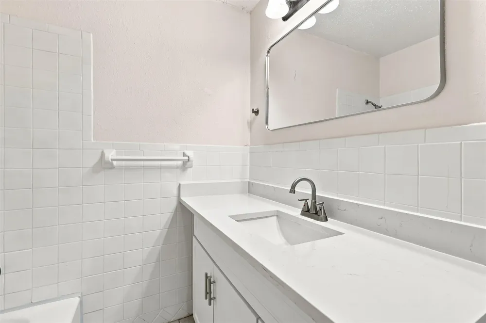 12241 Oberlin Drive Dallas, TX 75243