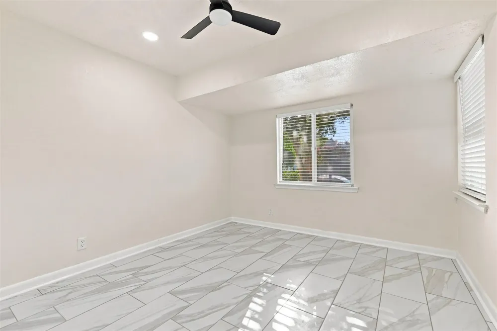 12241 Oberlin Drive Dallas, TX 75243