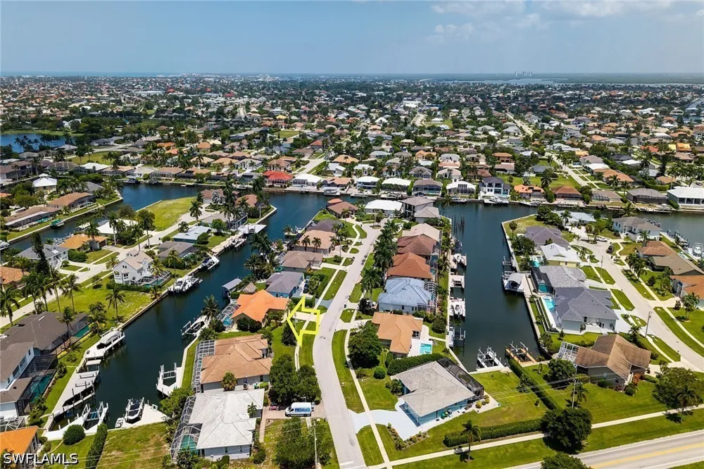 Persian Court Marco Island, FL 34145