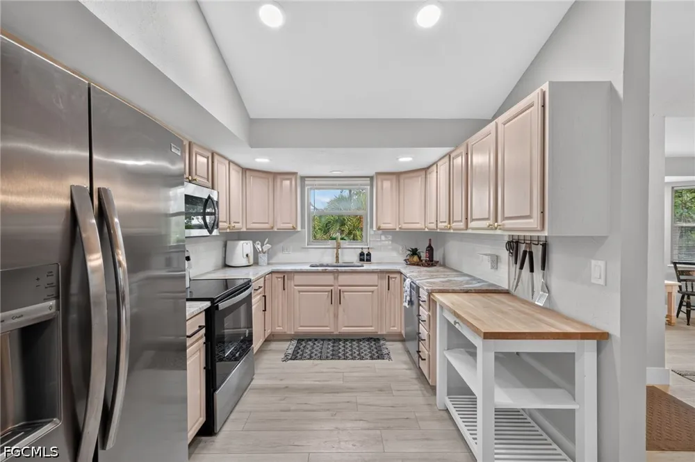 Mockingbird Drive Sanibel, FL 33957