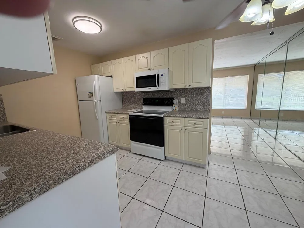 4852 SW 44TH TERRACE Dania Beach, FL 33314