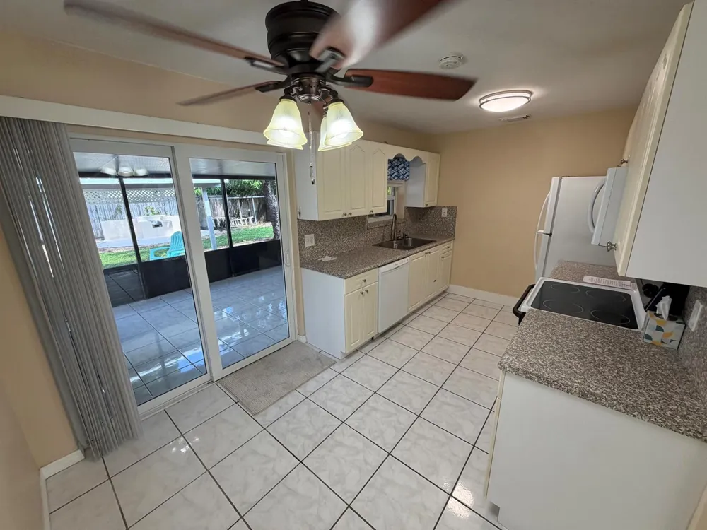 4852 SW 44TH TERRACE Dania Beach, FL 33314