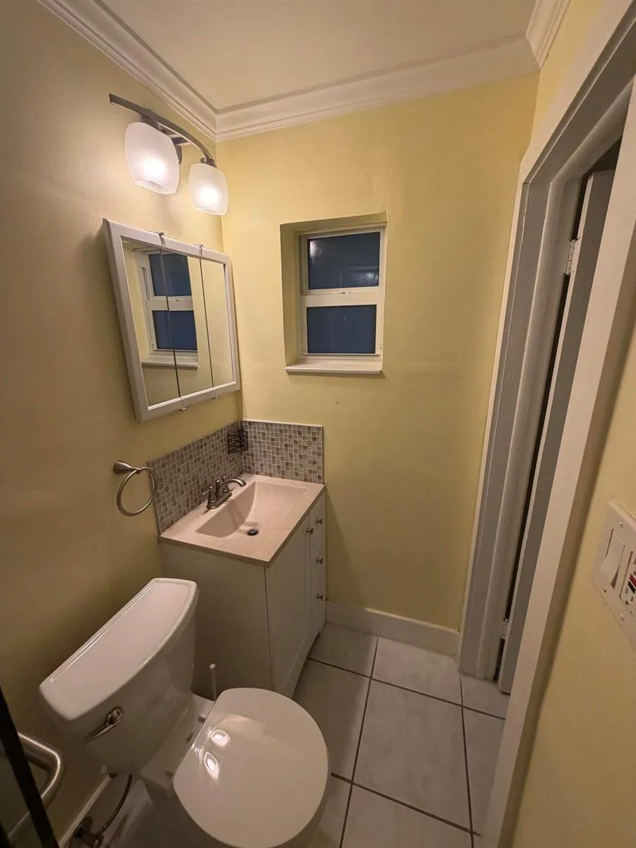 4852 SW 44TH TERRACE Dania Beach, FL 33314