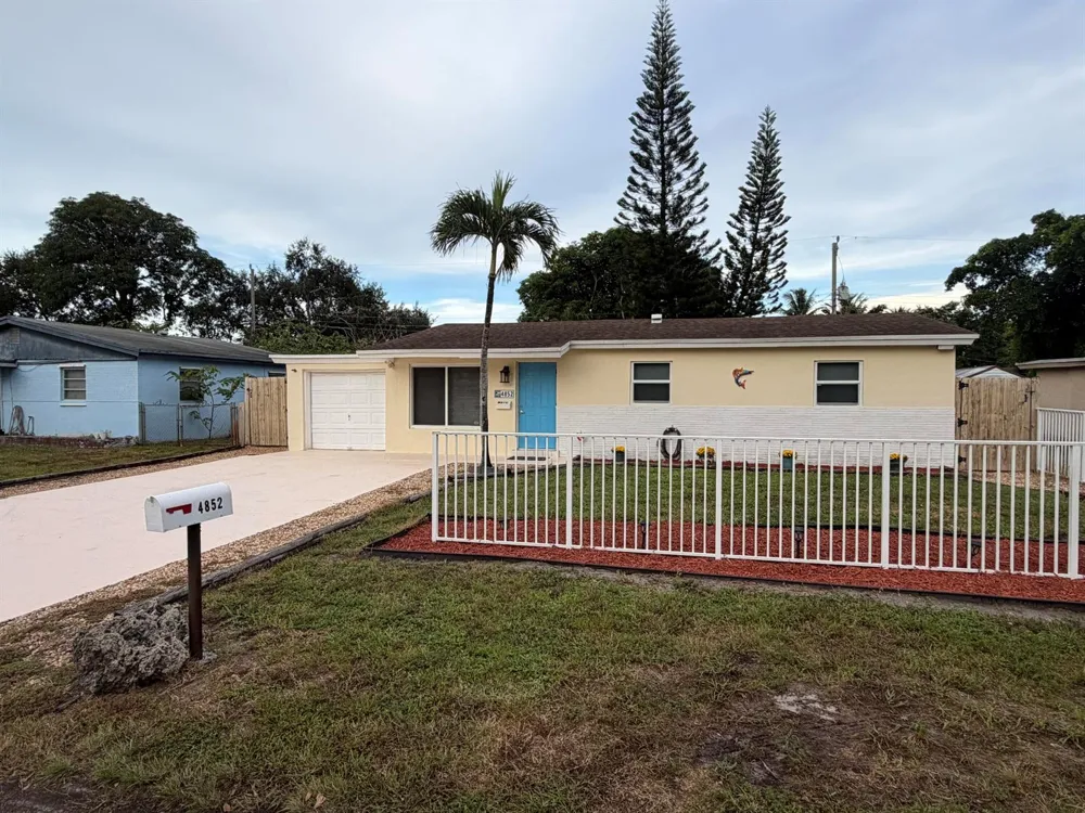 4852 SW 44TH TERRACE Dania Beach, FL 33314