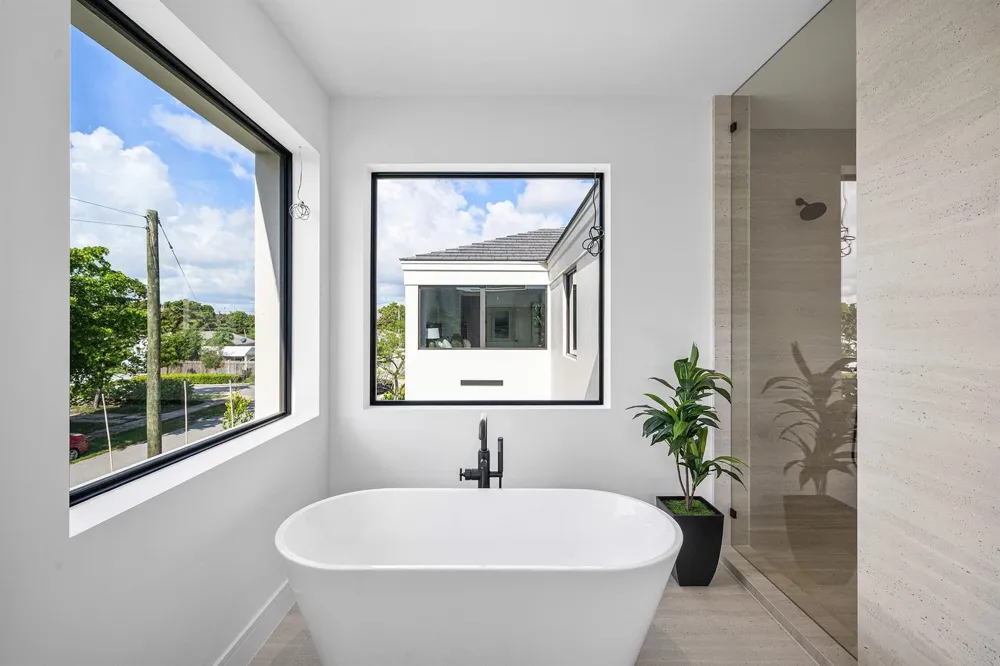 521 SE 4TH AVENUE Delray Beach, FL 33483