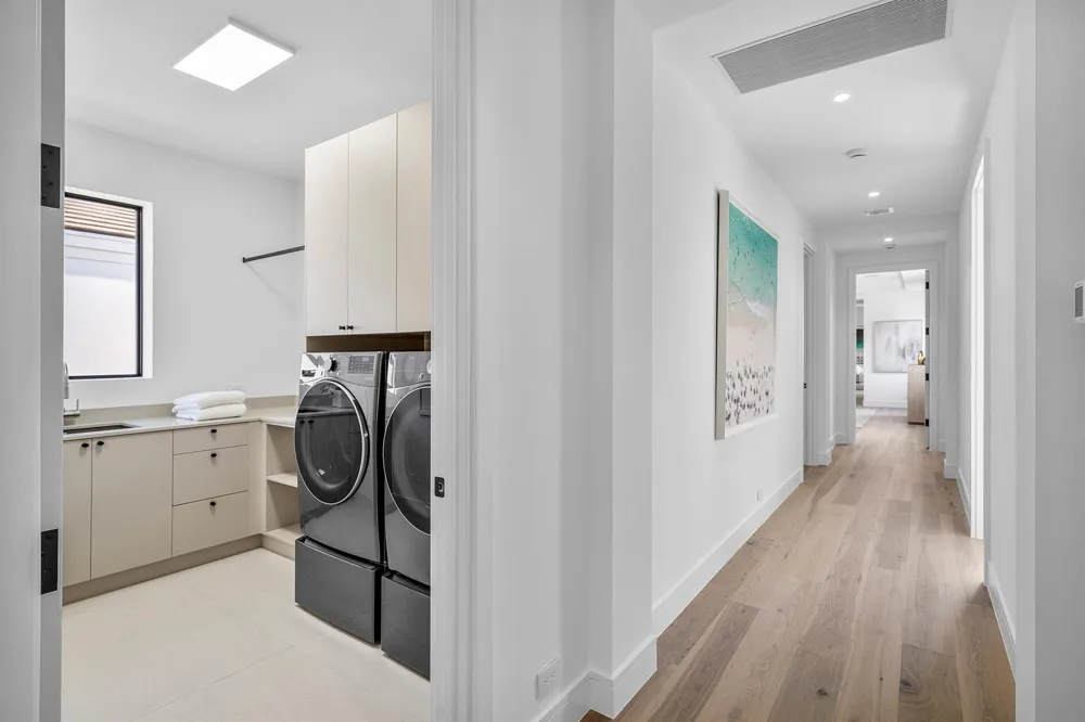 521 SE 4TH AVENUE Delray Beach, FL 33483
