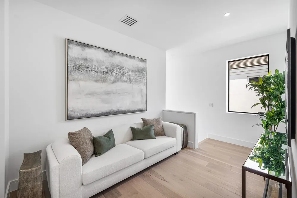 521 SE 4TH AVENUE Delray Beach, FL 33483