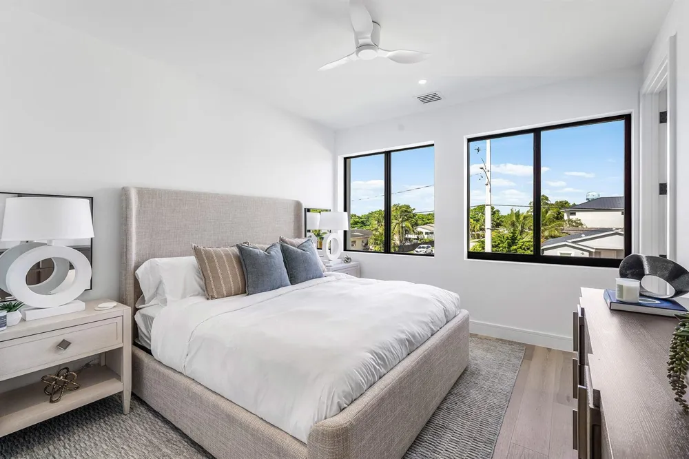 521 SE 4TH AVENUE Delray Beach, FL 33483