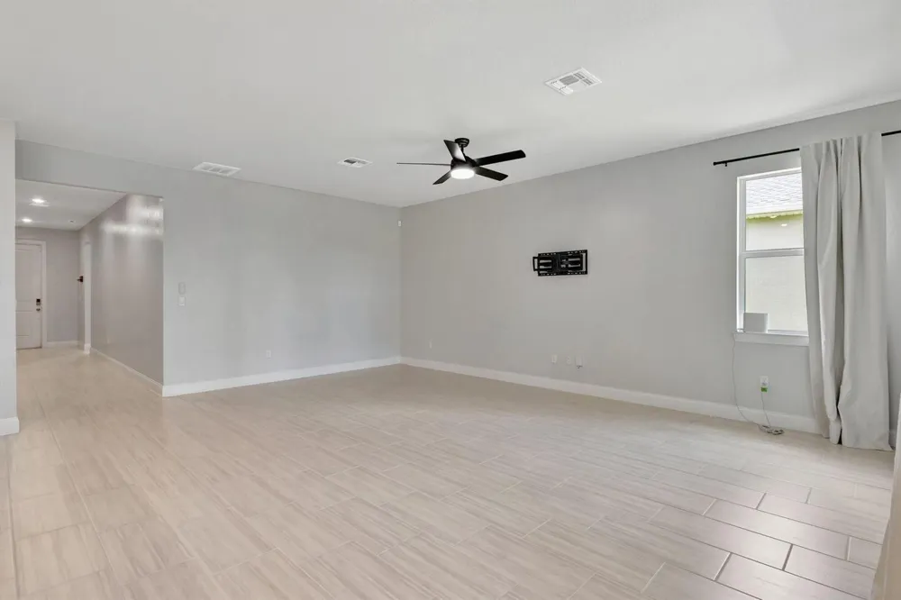8606 DAHLIA CIRCLE Port St. Lucie, FL 34986