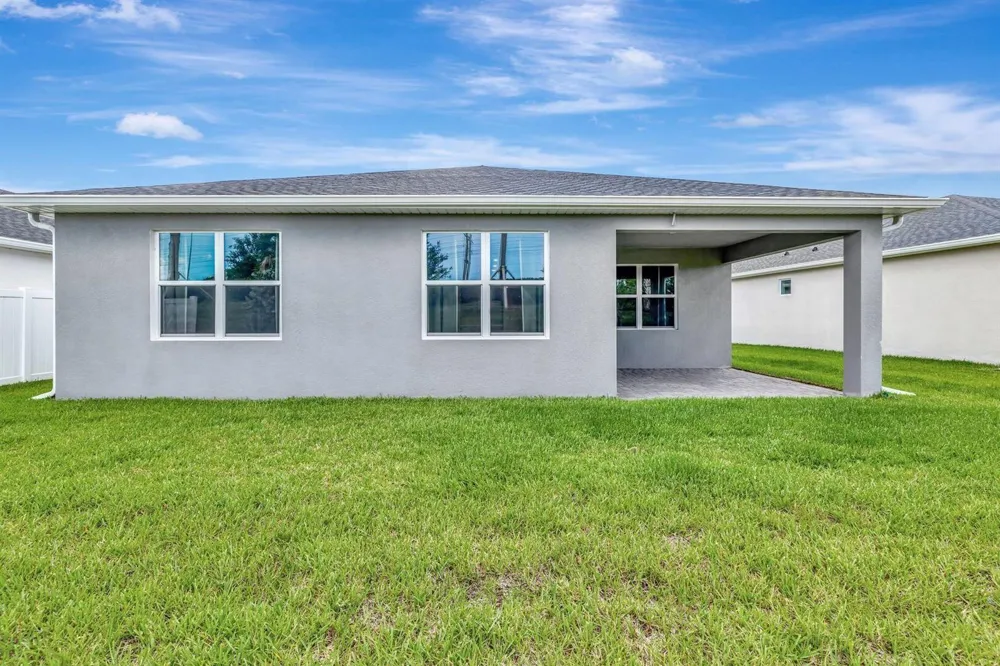 8606 DAHLIA CIRCLE Port St. Lucie, FL 34986