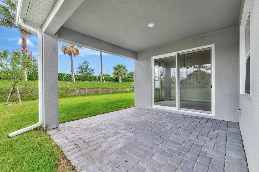 8606 DAHLIA CIRCLE Port St. Lucie, FL 34986