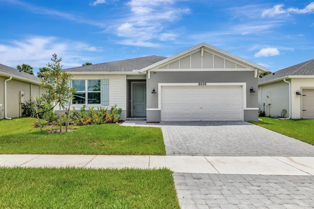 8606 DAHLIA CIRCLE Port St. Lucie, FL 34986