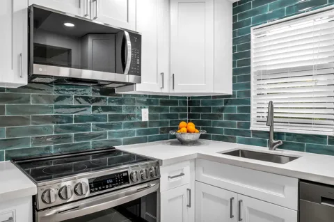 9235 SW 8th Street #405
