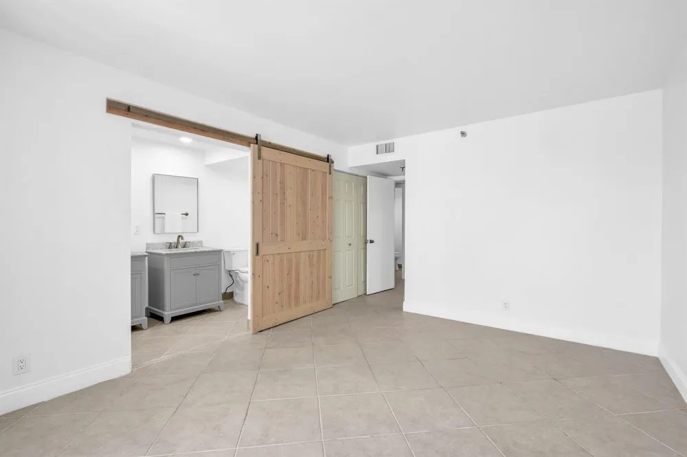 9235 SW 8th Street #405 Boca Raton, FL 33428