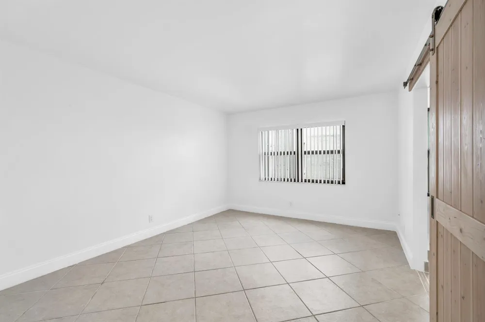 9235 SW 8th Street #405 Boca Raton, FL 33428