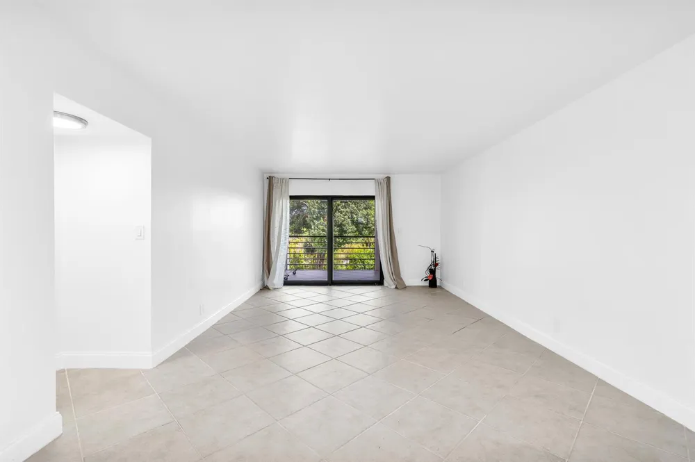 9235 SW 8th Street #405 Boca Raton, FL 33428