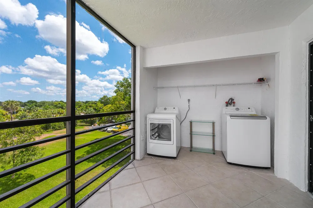9235 SW 8th Street #405 Boca Raton, FL 33428