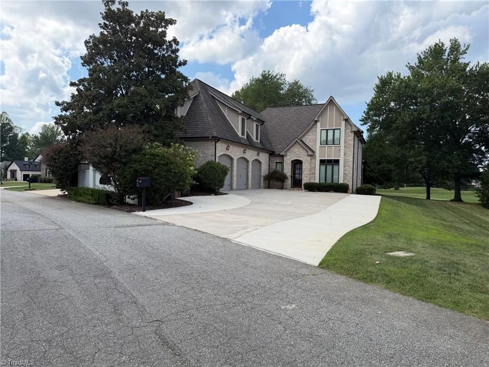 27 Carlson Terrace Greensboro, NC 27410