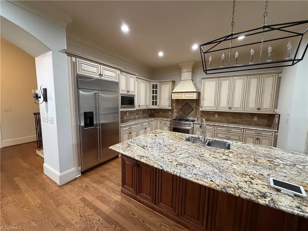 27 Carlson Terrace Greensboro, NC 27410