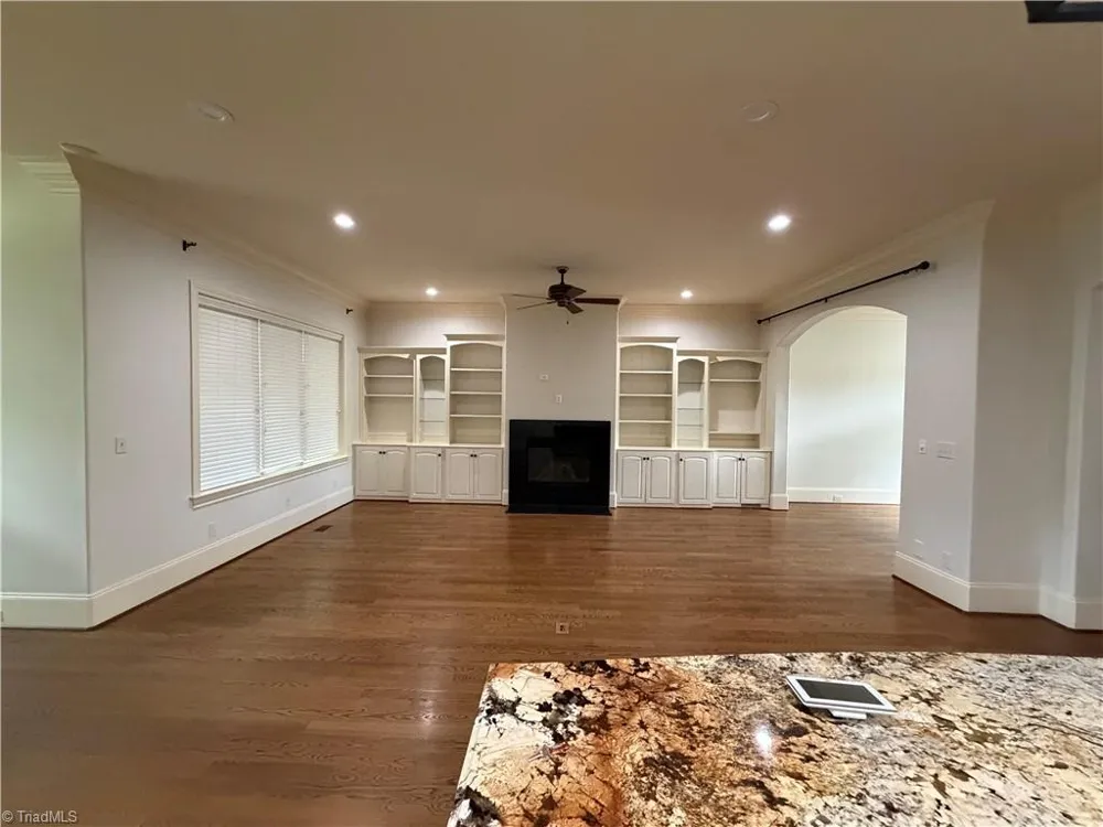 27 Carlson Terrace Greensboro, NC 27410