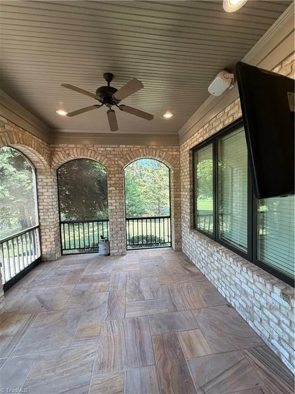 27 Carlson Terrace Greensboro, NC 27410