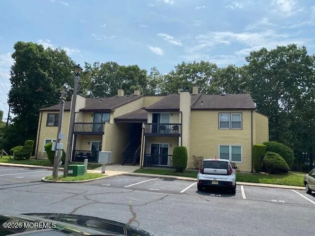 24 Red Oak Lane Little Egg Harbor, NJ 08087