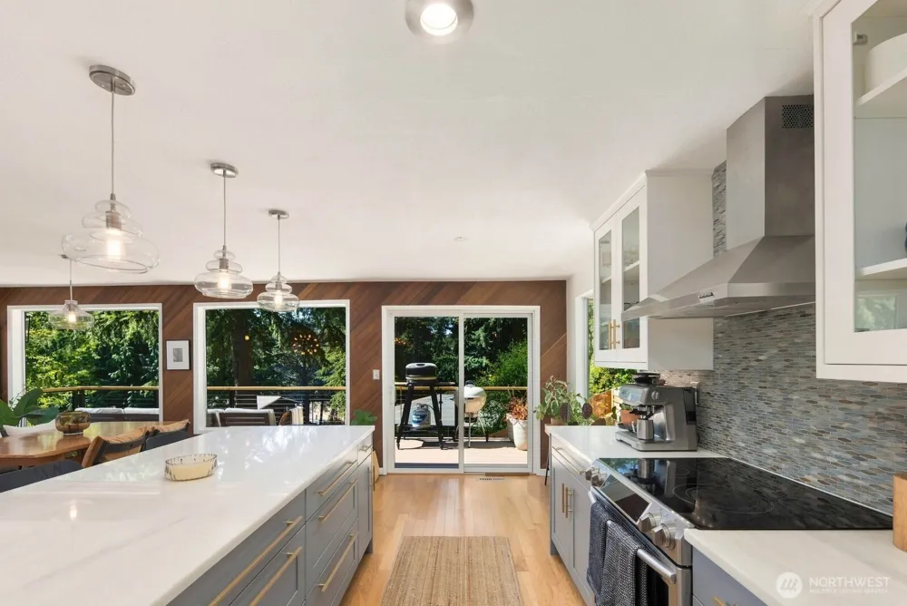 13917 16th Place SW Burien, WA 98166