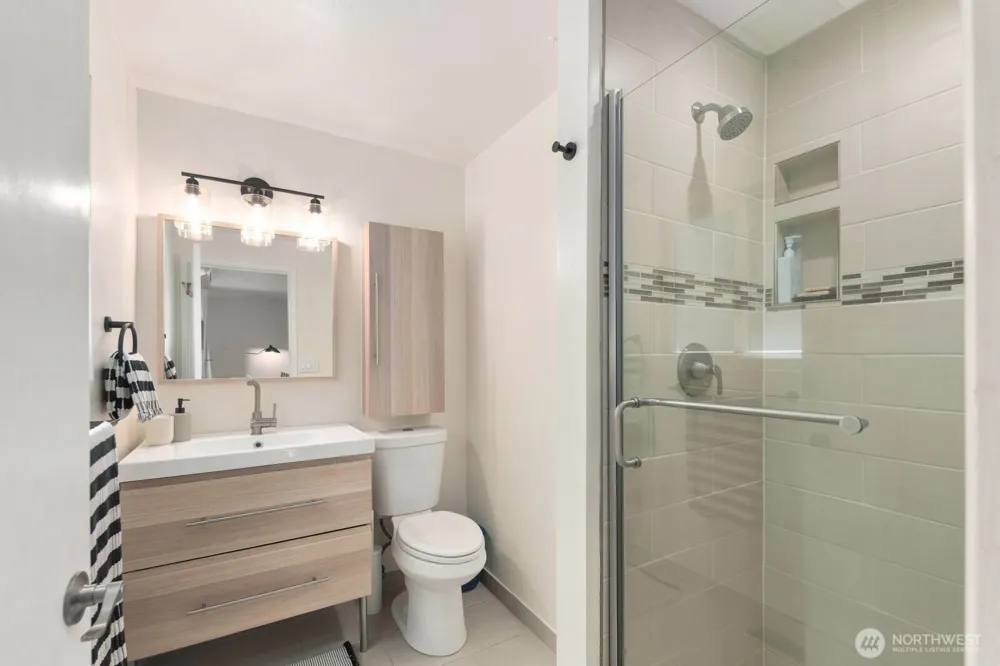 13917 16th Place SW Burien, WA 98166
