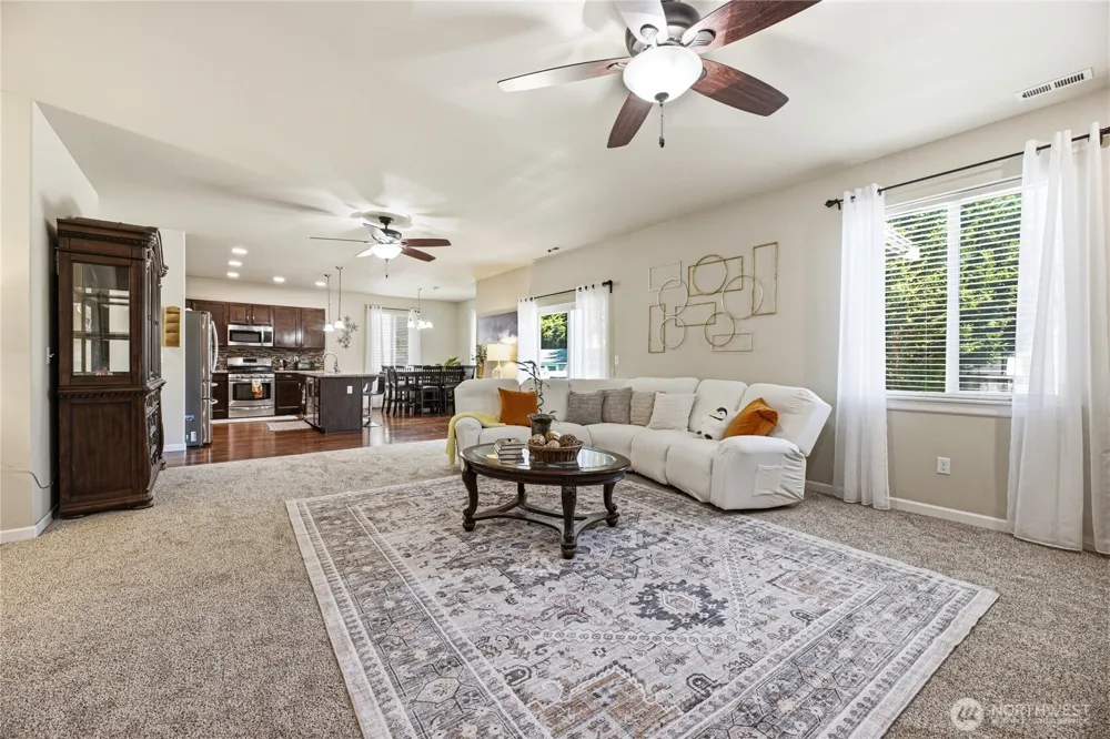 16305 25th Avenue Ct E Tacoma, WA 98445