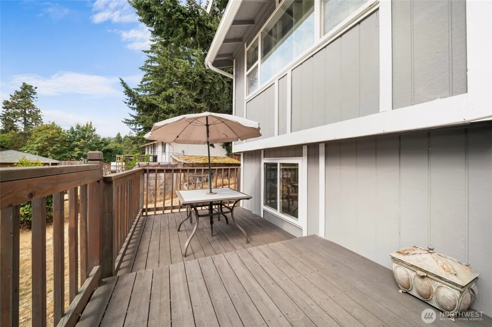 203 W Seattle Street Rainier, WA 98576