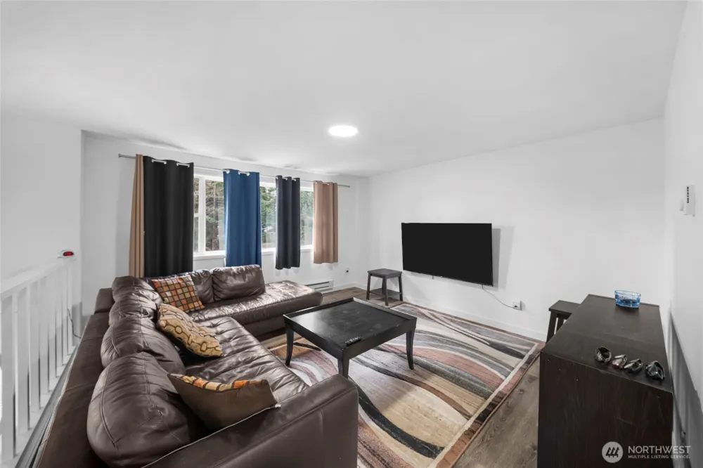 203 W Seattle Street Rainier, WA 98576