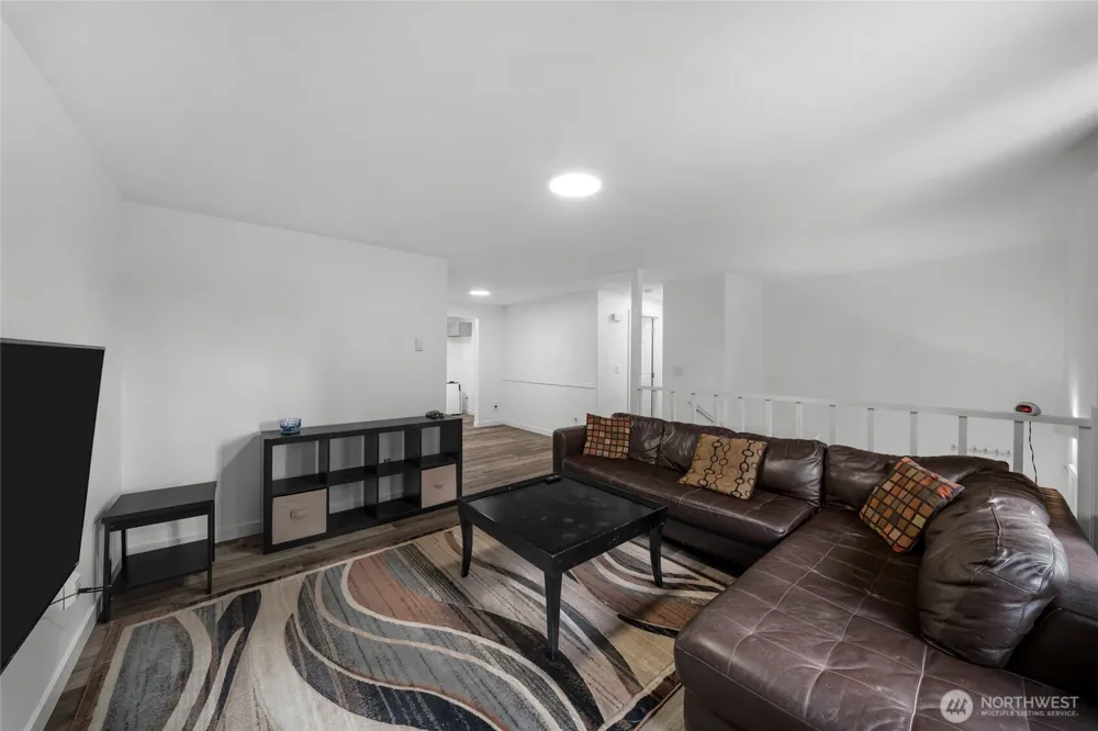 203 W Seattle Street Rainier, WA 98576