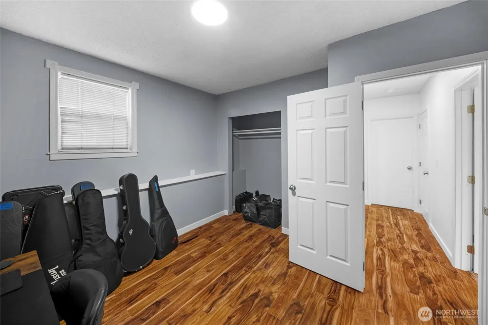 203 W Seattle Street Rainier, WA 98576