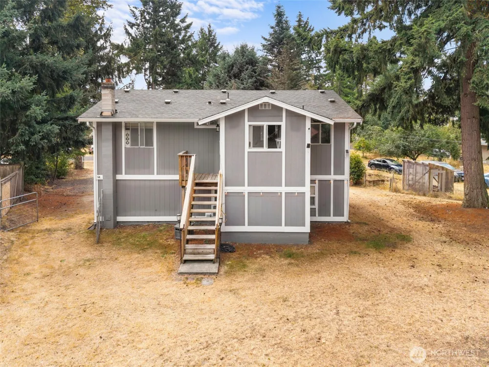 203 W Seattle Street Rainier, WA 98576