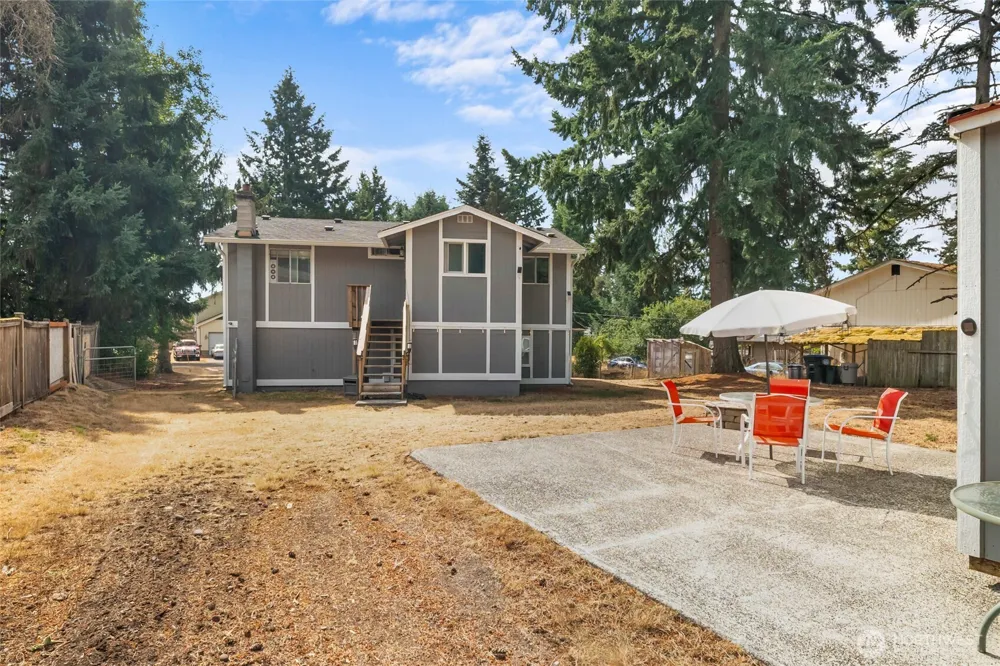 203 W Seattle Street Rainier, WA 98576