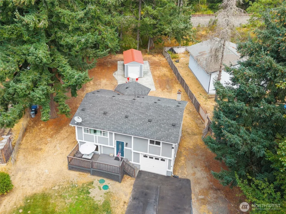 203 W Seattle Street Rainier, WA 98576