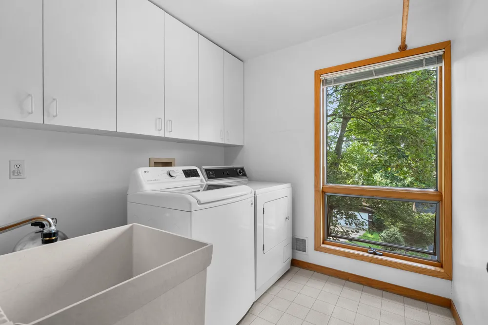 1828 Greenlawn Avenue Kalamazoo City, MI 49006