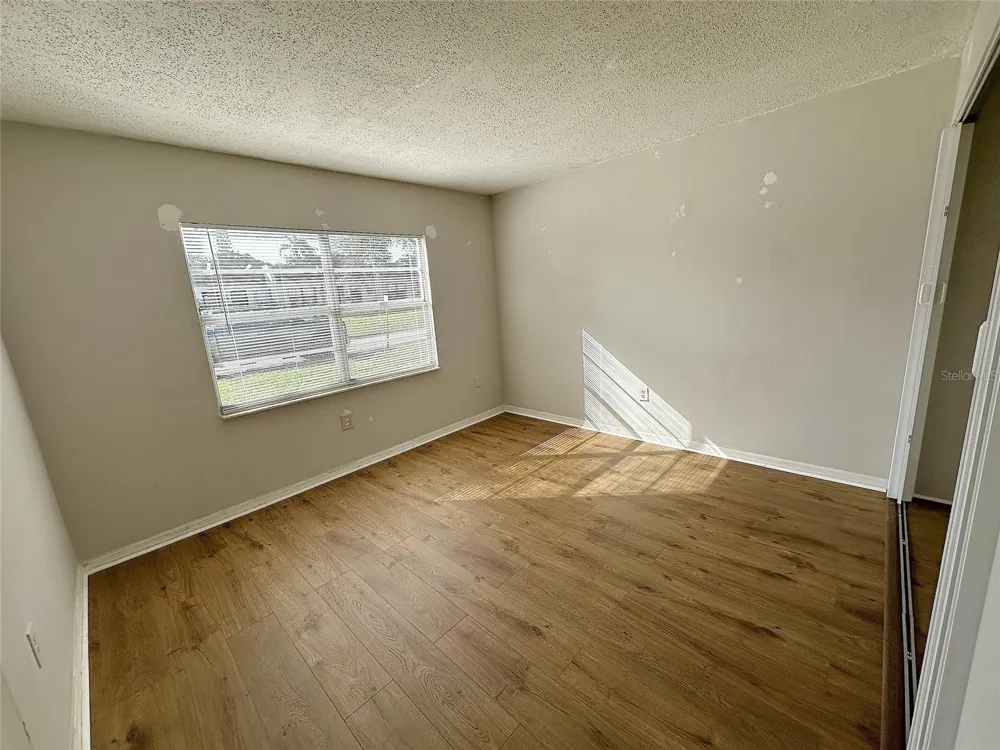 1279 MISSION HILLS BOULEVARD Clearwater, FL 33759