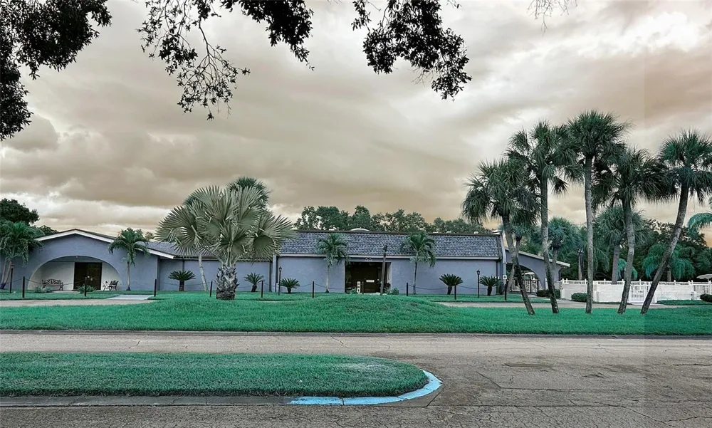 1279 MISSION HILLS BOULEVARD Clearwater, FL 33759