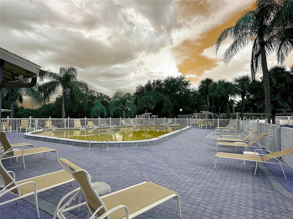1279 MISSION HILLS BOULEVARD Clearwater, FL 33759