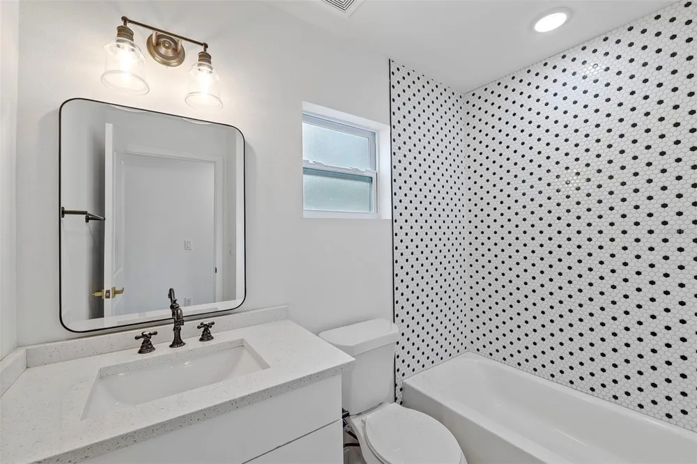 1315 TIOGA AVENUE Clearwater, FL 33756