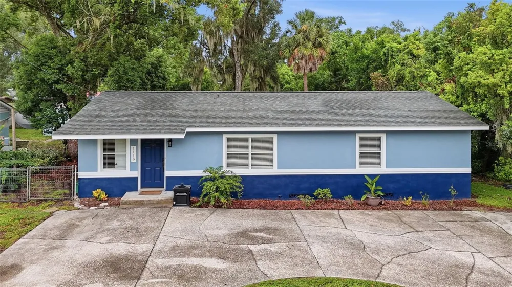 1119 W EUCLID AVENUE Deland, FL 32720