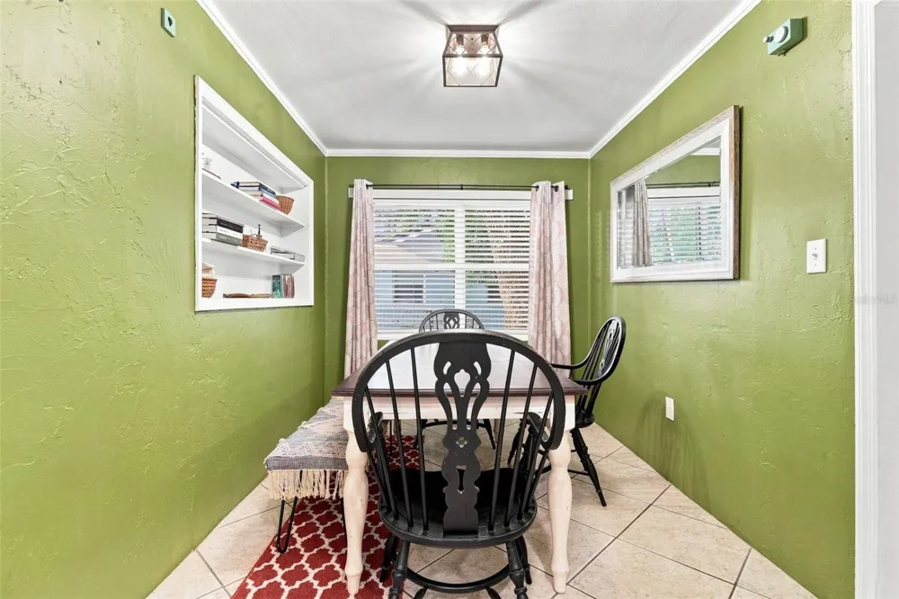 1119 W EUCLID AVENUE Deland, FL 32720