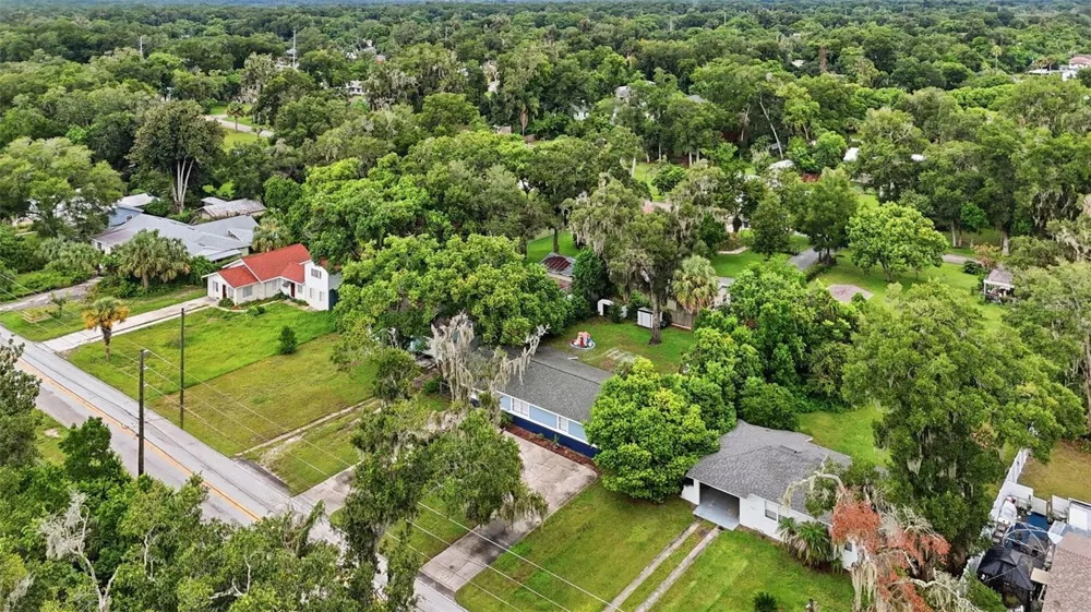 1119 W EUCLID AVENUE Deland, FL 32720
